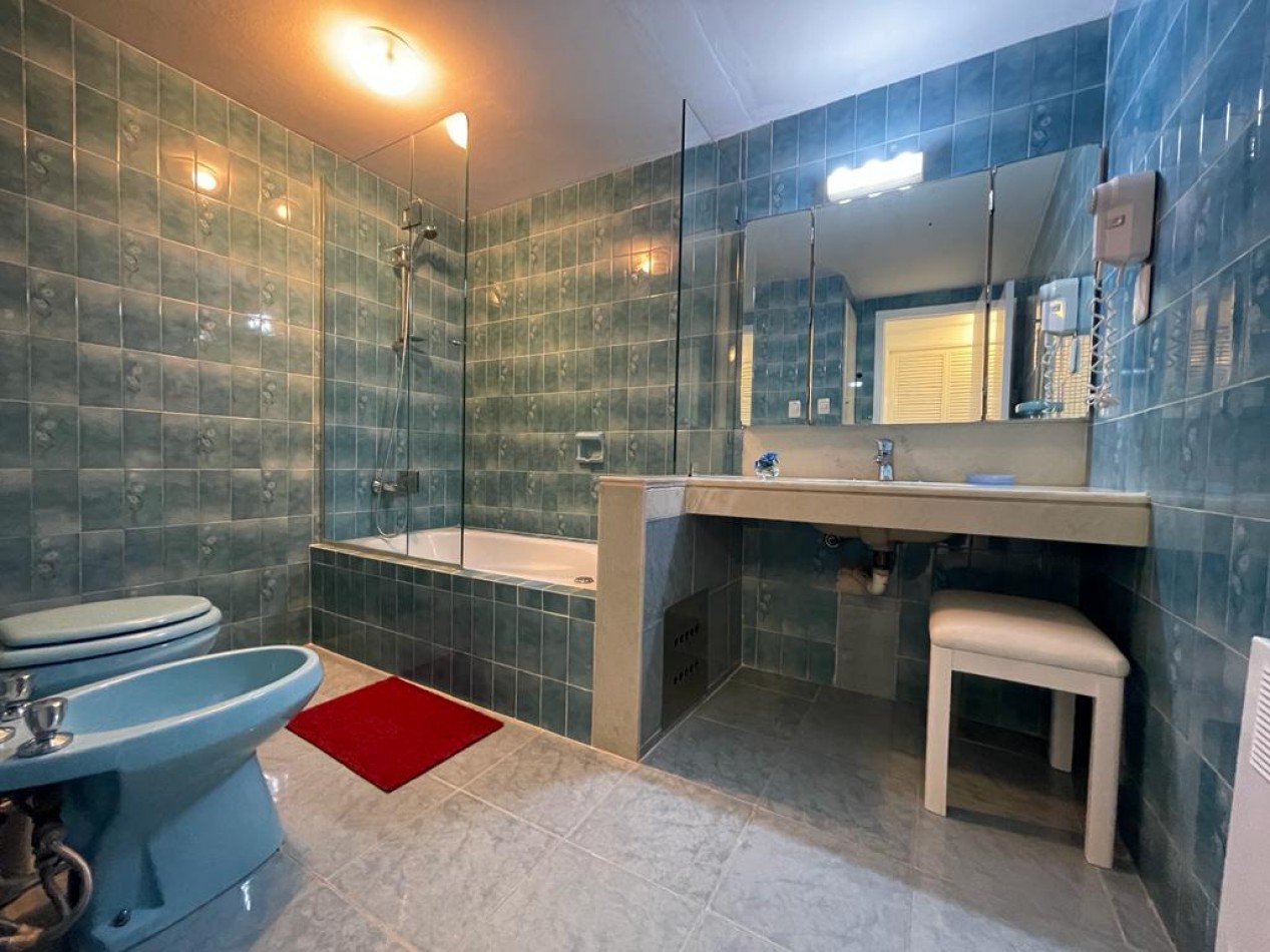 Unidad primera linea playa mansa 3 dormitorios en venta, vista directa al mar 