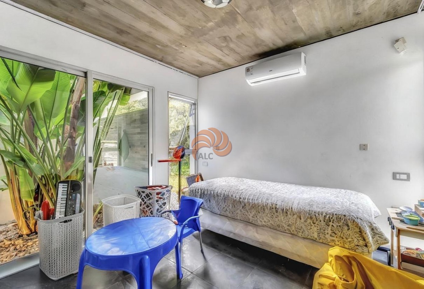 Casa de 5 dormitorios, San Rafael. - Alquiler Temporal