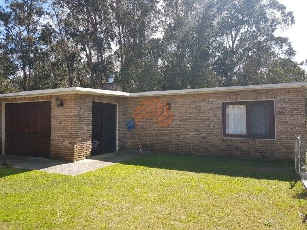 Alquiler temporal Casa de 3 dormitorios en Jardines de Cordoba, Punta del Este.