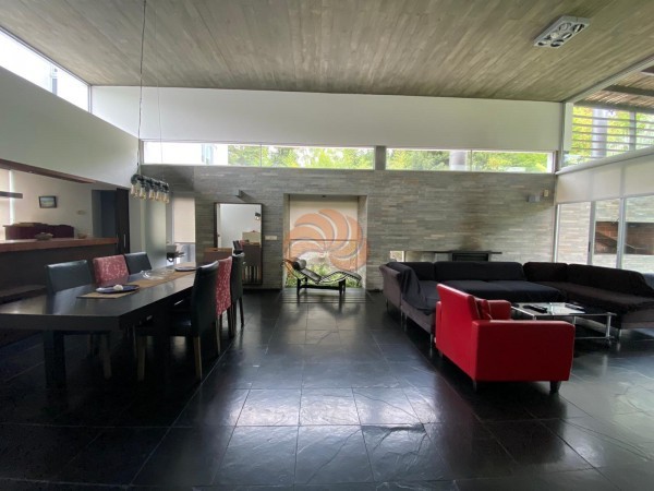 Casa de 4 dormitorios, San Rafael. Venta y Alquiler Temporal