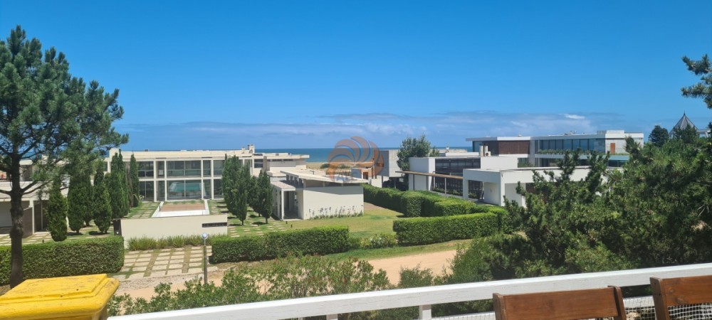 Casa en Laguna Blanca. Venta, Alquiler Anual y Temporal.