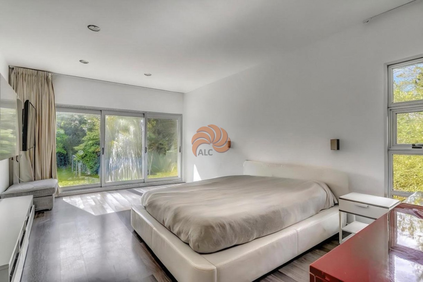 Casa de 5 dormitorios, San Rafael. - Alquiler Temporal