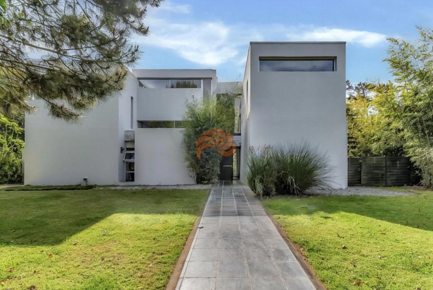 Casa de 5 dormitorios, San Rafael. - Alquiler Temporal