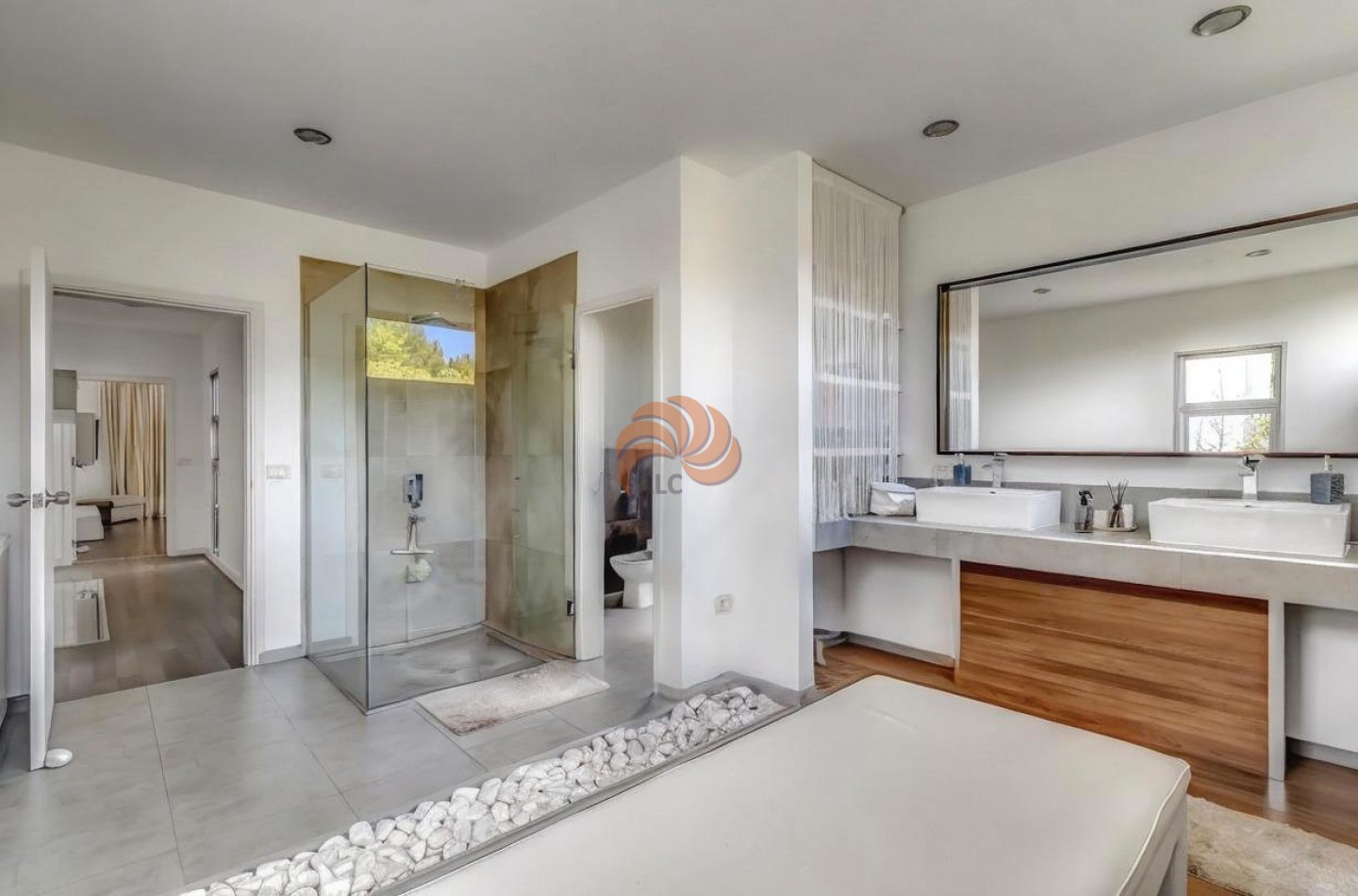 Casa de 5 dormitorios, San Rafael. - Alquiler Temporal