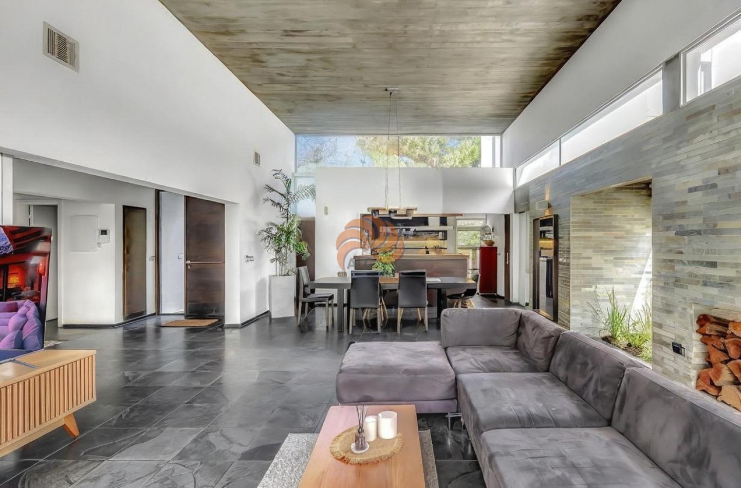 Casa de 5 dormitorios, San Rafael. - Alquiler Temporal