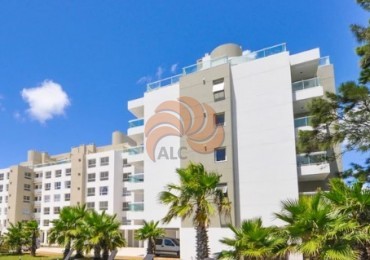 Venta apartamento 3 dormitorios en Playa Mansa - Punta del Este