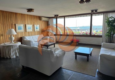 Apartamento en Edificio Vanguardia